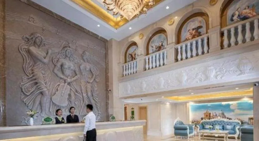 Vienna Hotel Guangdong Xinyi Jiaoyucheng River View
