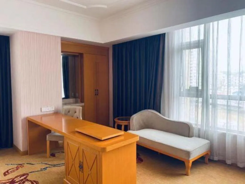 Vienna Hotel Guangdong Xinyi Jiaoyucheng River View