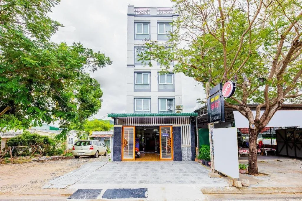 OYO 572 The Wanda Hotel