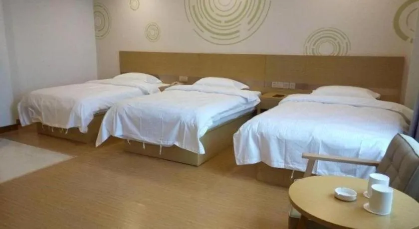 Bed in GreenTree Inn Qingdao Jiaozhou Jiaoping Road Express Hotel