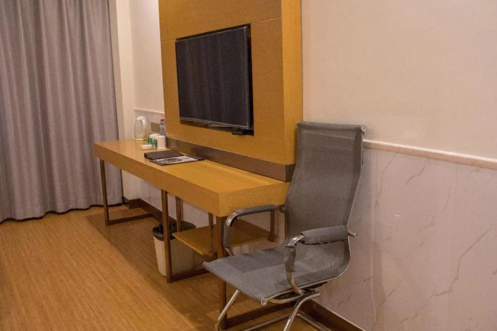 GreenTree Inn Qingdao Jiaozhou Jiaoping Road Express Hotel