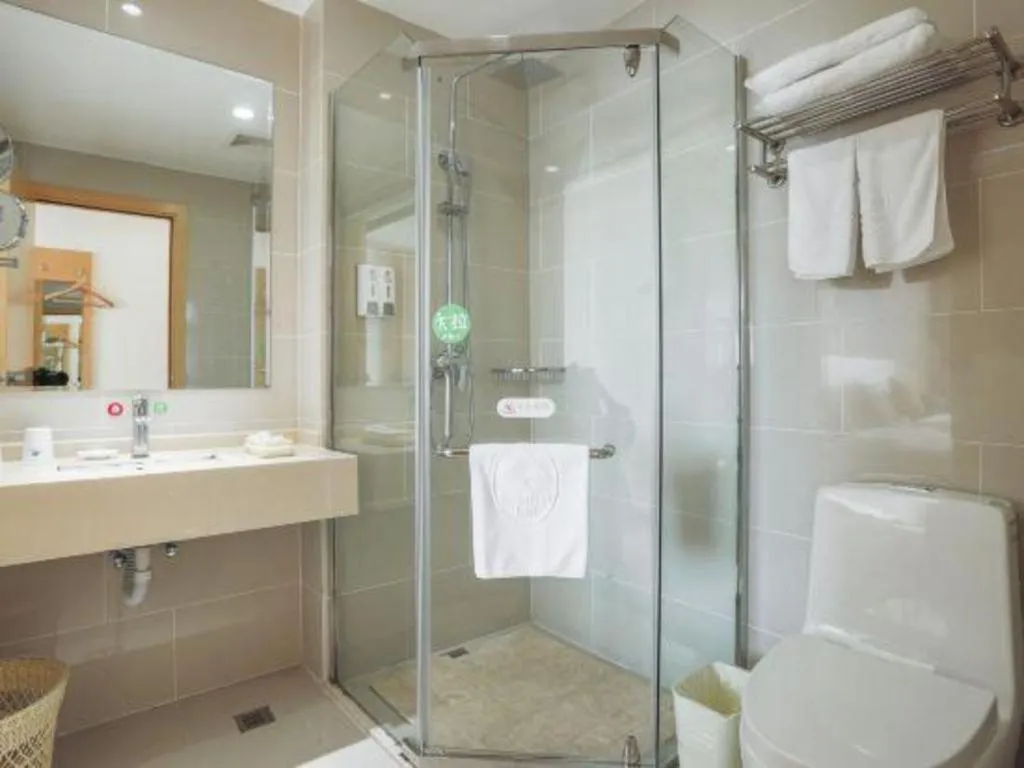 GreenTree Inn Zhangjiagang Yangshe Old Street Stadium