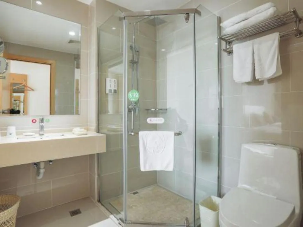 GreenTree Inn Zhangjiagang Yangshe Old Street Stadium