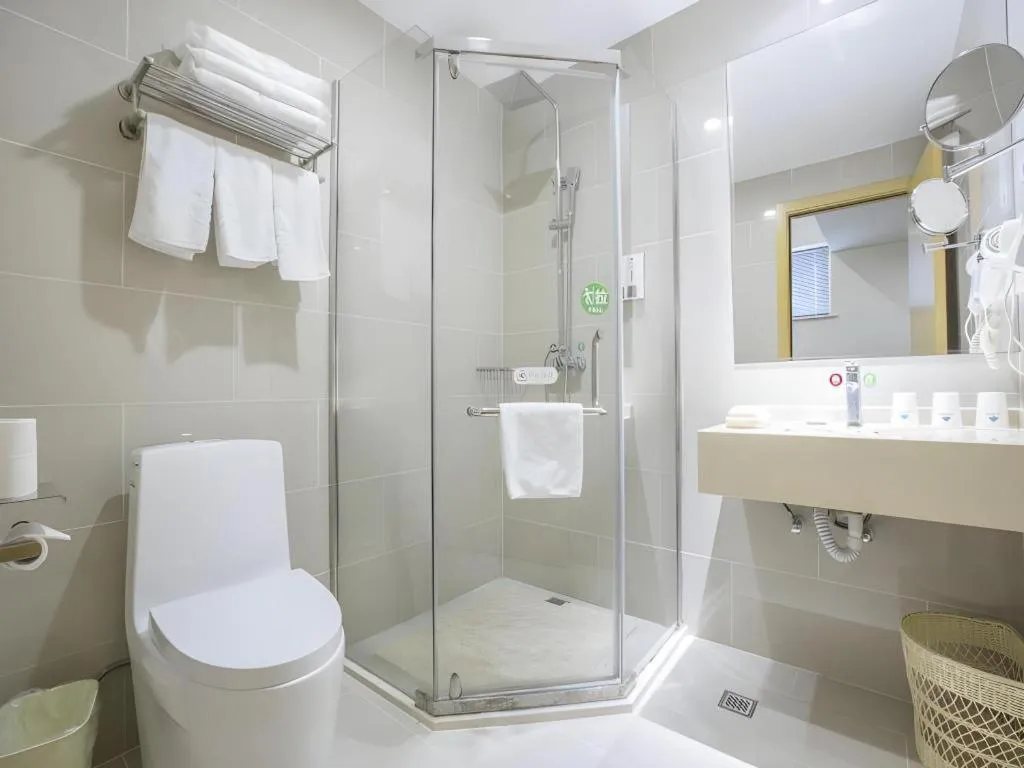 GreenTree Inn Zhangjiagang Yangshe Old Street Stadium