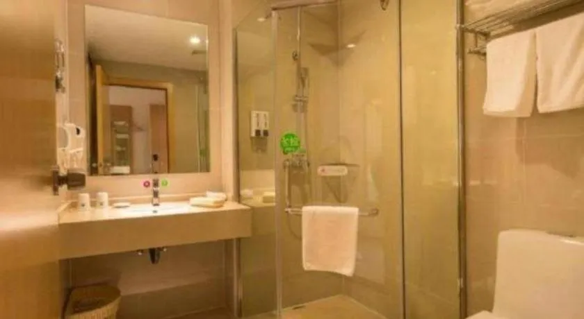 GreenTree Inn Zhangjiagang Yangshe Old Street Stadium