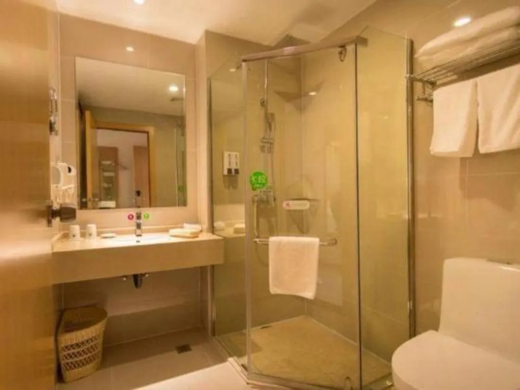 GreenTree Inn Zhangjiagang Yangshe Old Street Stadium