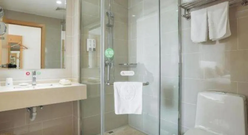 GreenTree Inn Zhangjiagang Yangshe Old Street Stadium