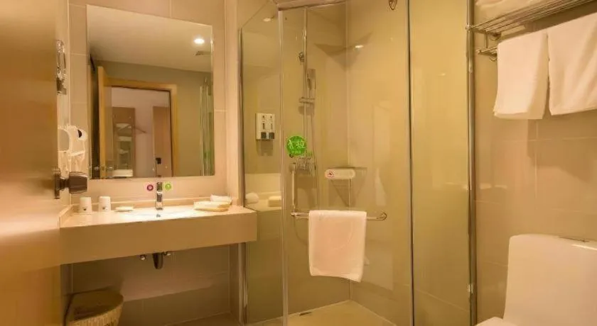 GreenTree Inn Zhangjiagang Yangshe Old Street Stadium