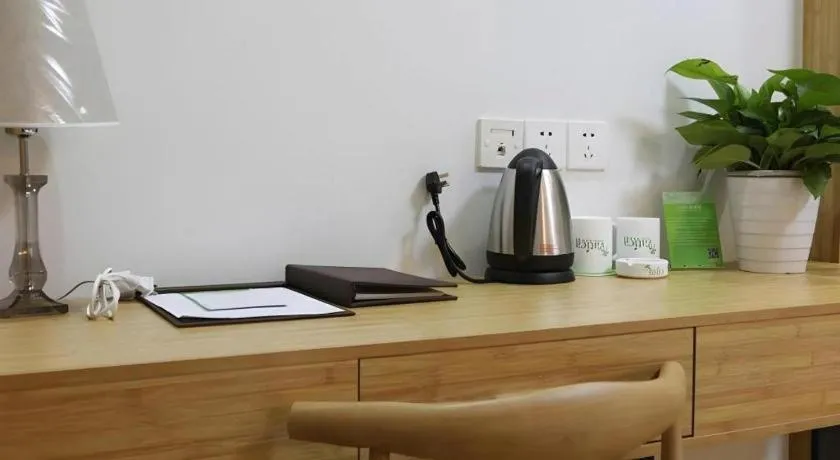 Vatica Hangzhou Linan Qianwang Street Hotel