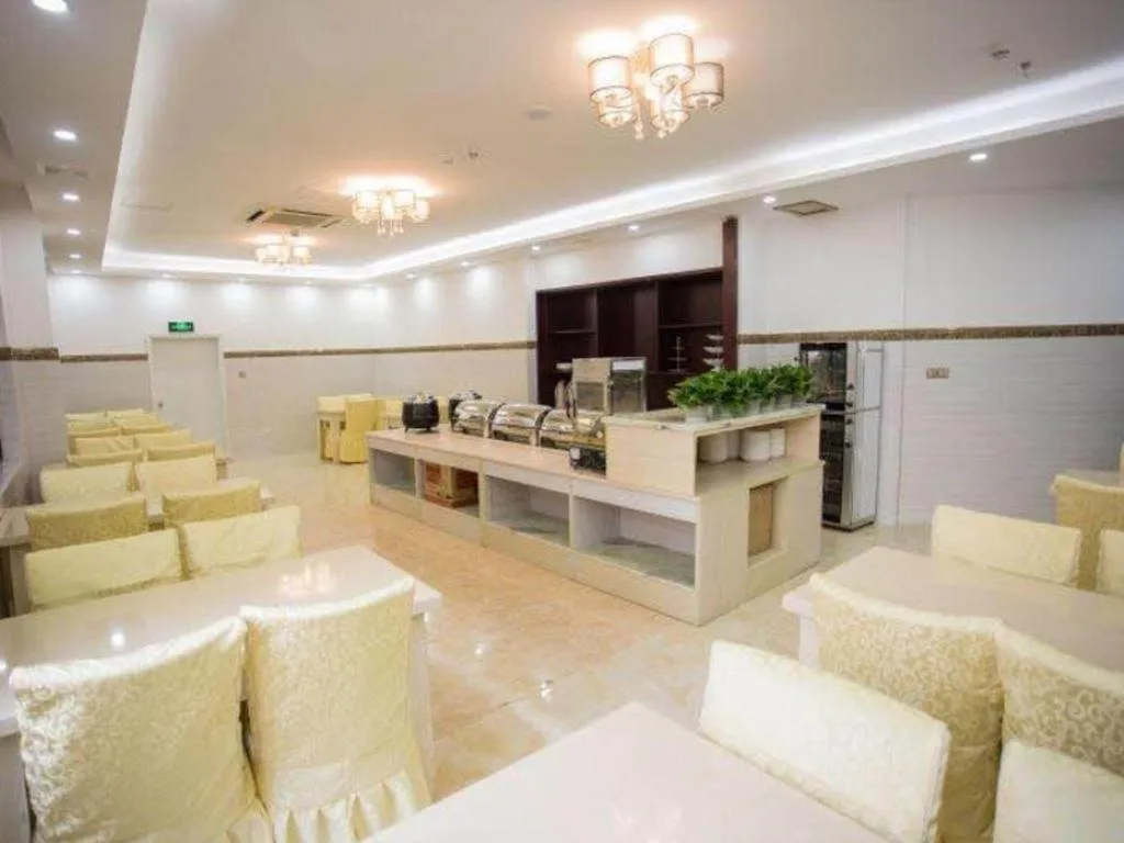 Vatica Hangzhou Linan Qianwang Street Hotel