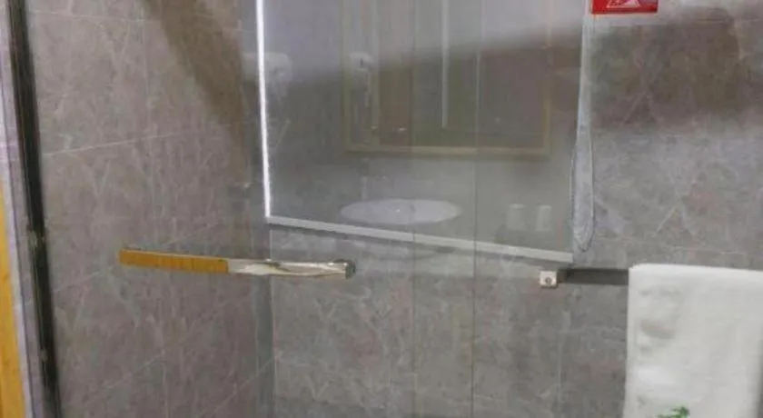 Vatica Hangzhou Linan Qianwang Street Hotel