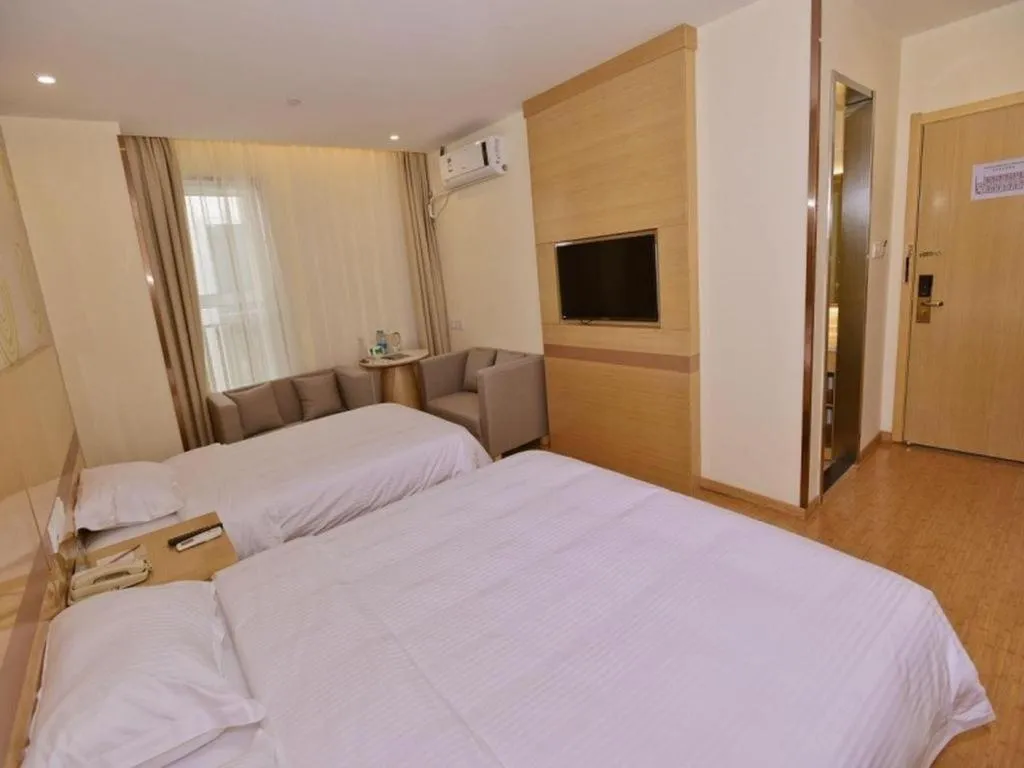 Bed in GreenTree Inn Shanghai National Convention and Exhibition Center Huaxiang Road