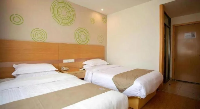 Bed in GreenTree Inn Shanghai National Convention and Exhibition Center Huaxiang Road