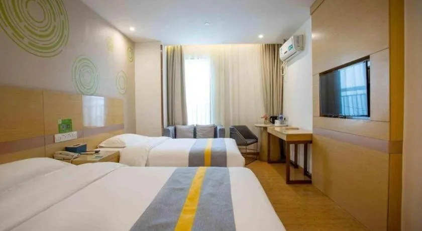 Bed in GreenTree Inn Shanghai National Convention and Exhibition Center Huaxiang Road