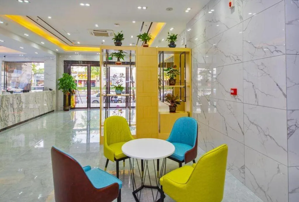 GreenTree Inn Haikou City Wuzhishan Road