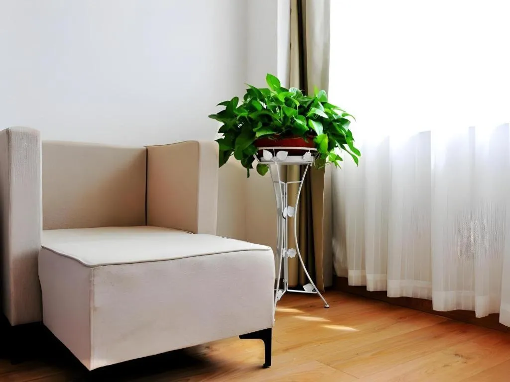 Bed in GreenTree Inn Haikou City Wuzhishan Road