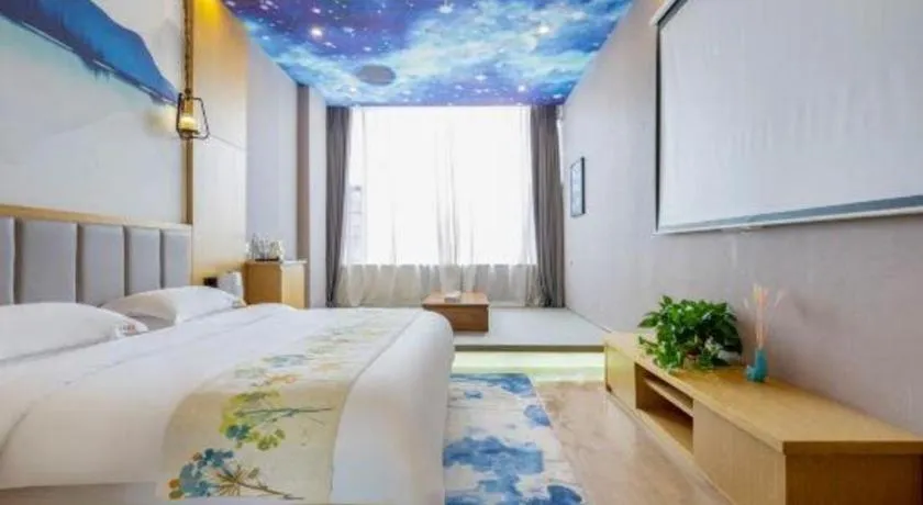 Bed in VX Dali Erhai Park Seascape Hotel