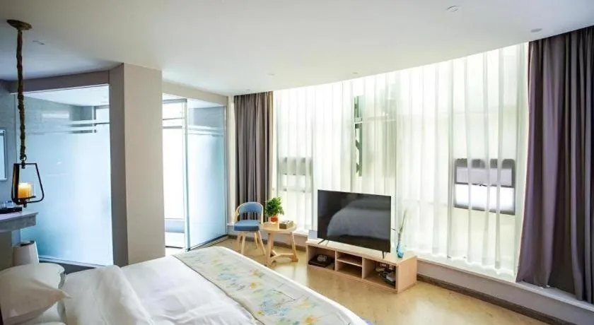 Bed in VX Dali Erhai Park Seascape Hotel