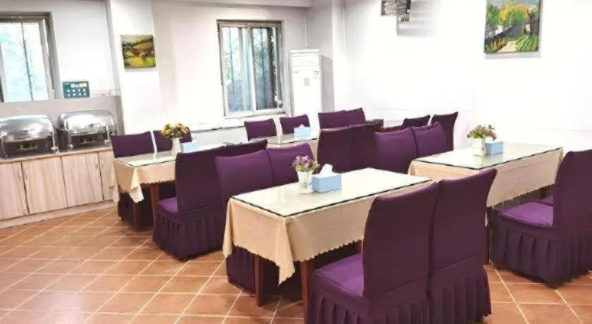 GreenTree Inn Chongqing Longhu Times Tianjie Xietaizi Metro Station