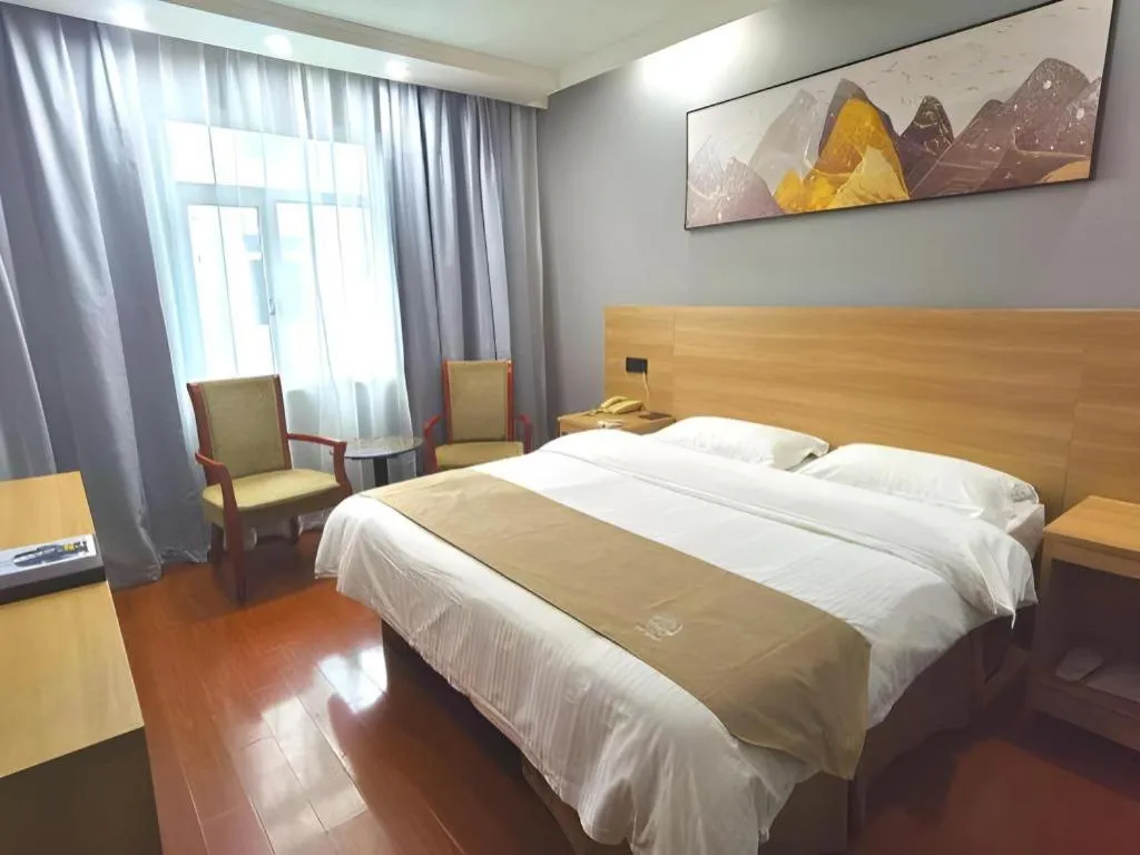 Bed in GreenTree Inn Chongqing Longhu Times Tianjie Xietaizi Metro Station