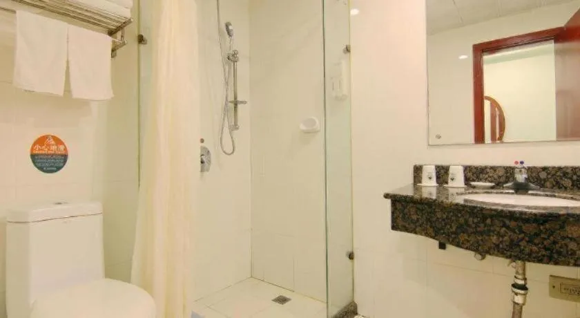 GreenTree Inn Chongqing Longhu Times Tianjie Xietaizi Metro Station