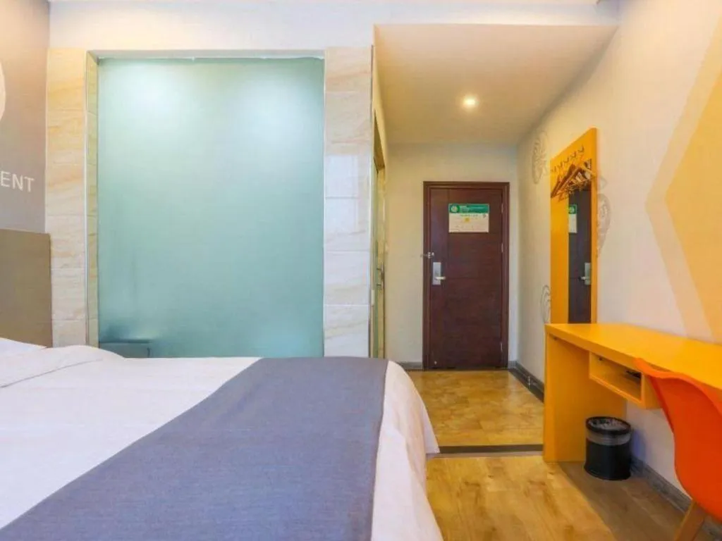 Bed in Shell Ganzhou Central Theme Hotel