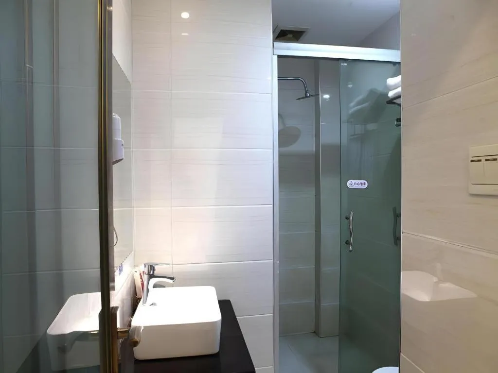 Shell Ganzhou Central Theme Hotel