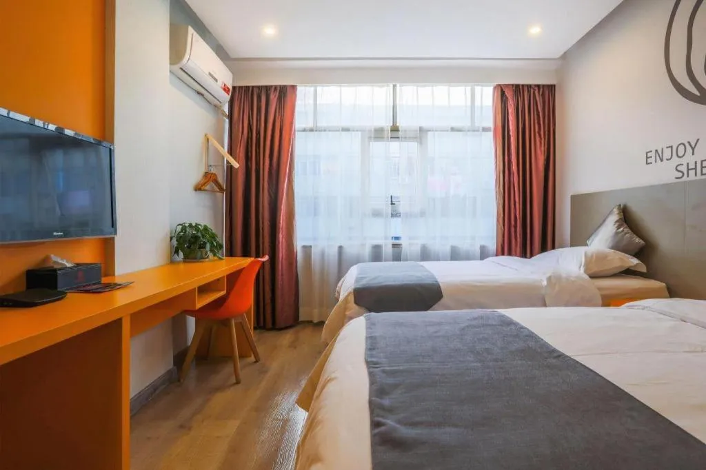 Bed in Shell Ganzhou Central Theme Hotel