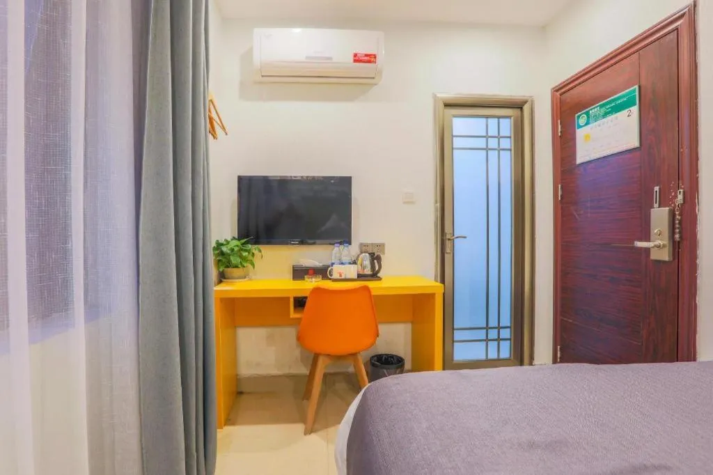 Bed in Shell Ganzhou Central Theme Hotel