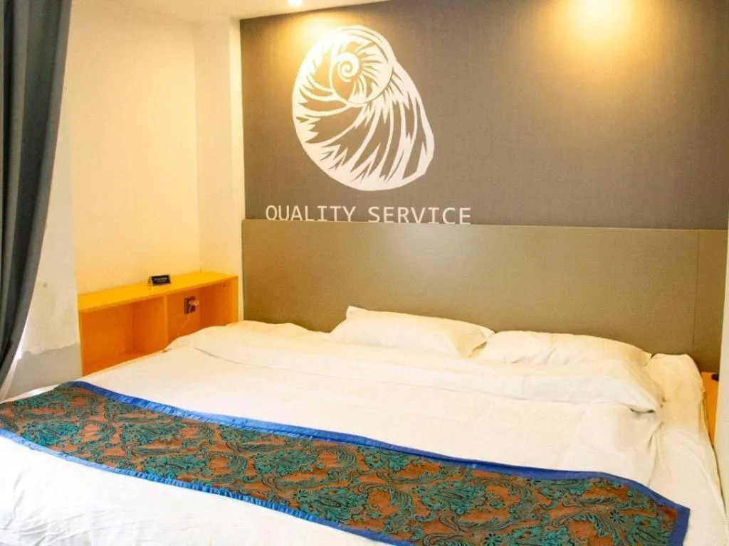 Bed in Shell Ganzhou Central Theme Hotel