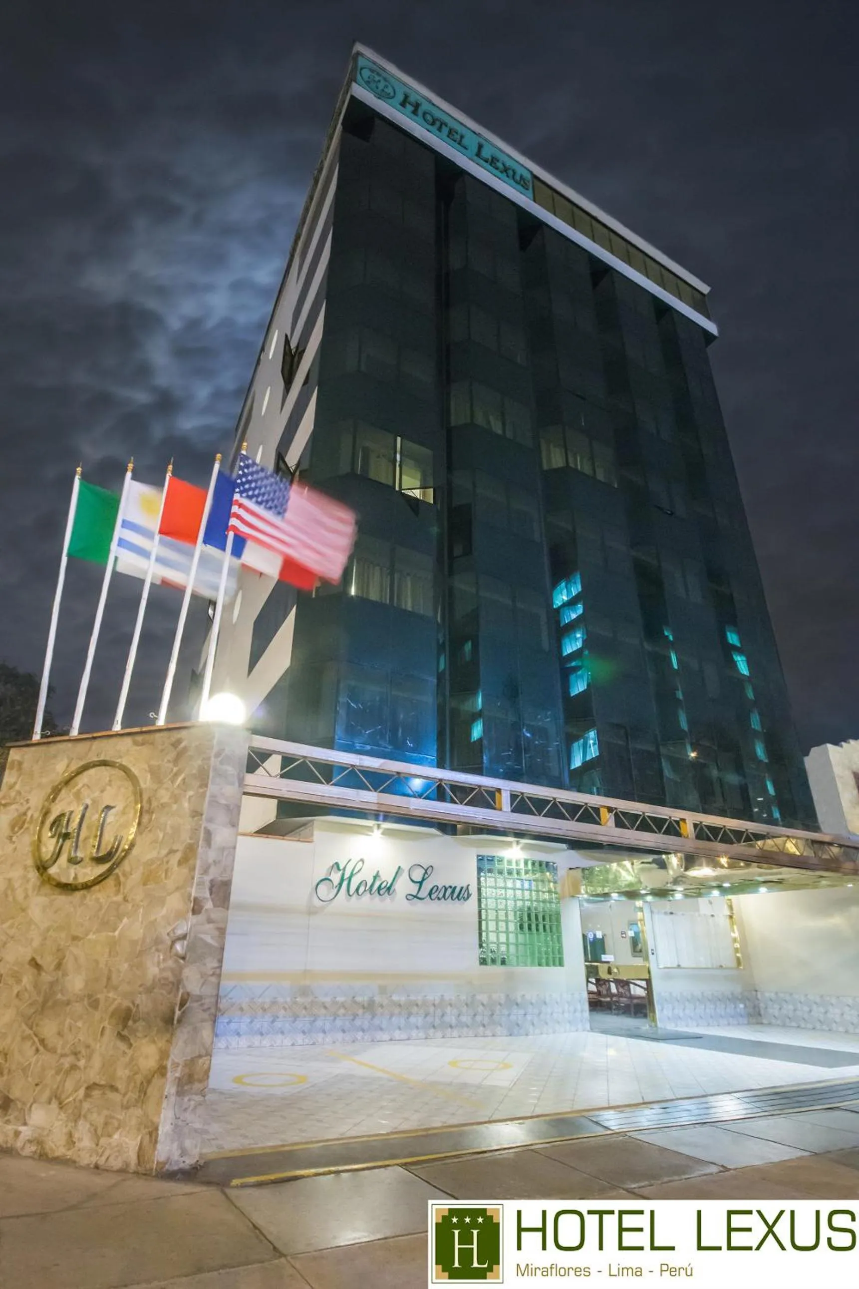 Facade/entrance in Hotel Lexus