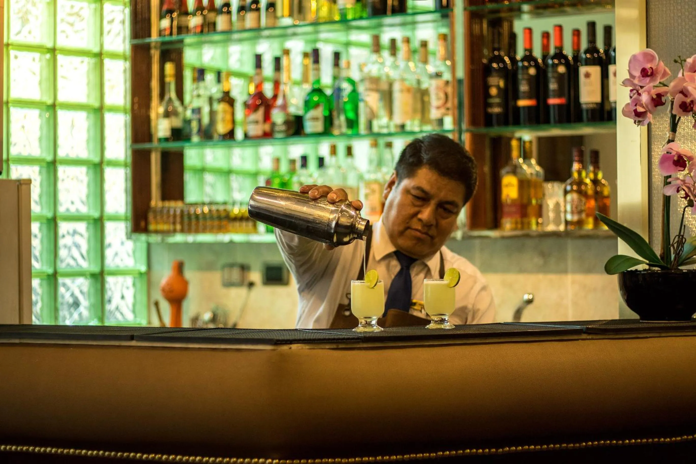 Lounge or bar in Hotel Lexus