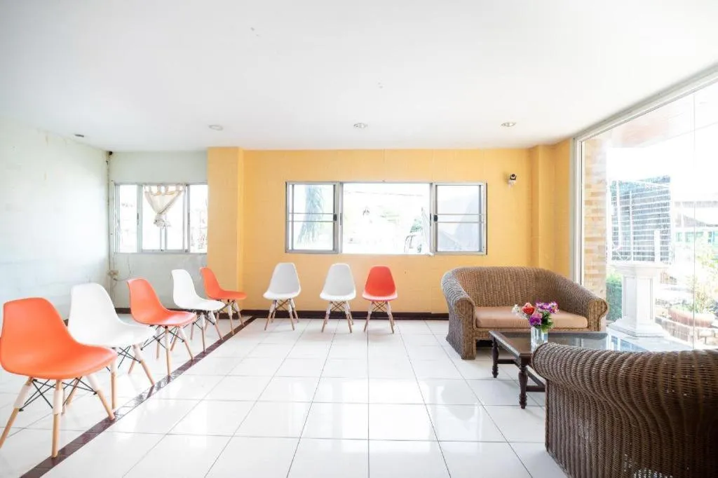 OYO 519 B Min Airport