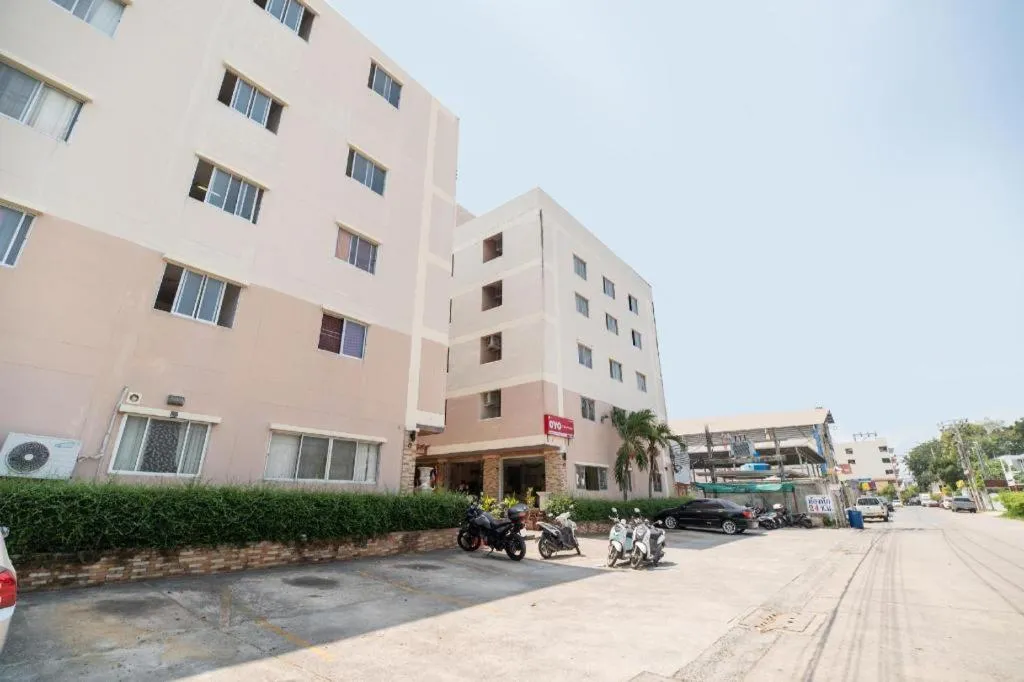 OYO 519 B Min Airport