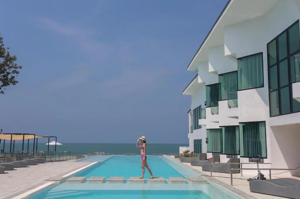 Rattana Pura Beach Resort