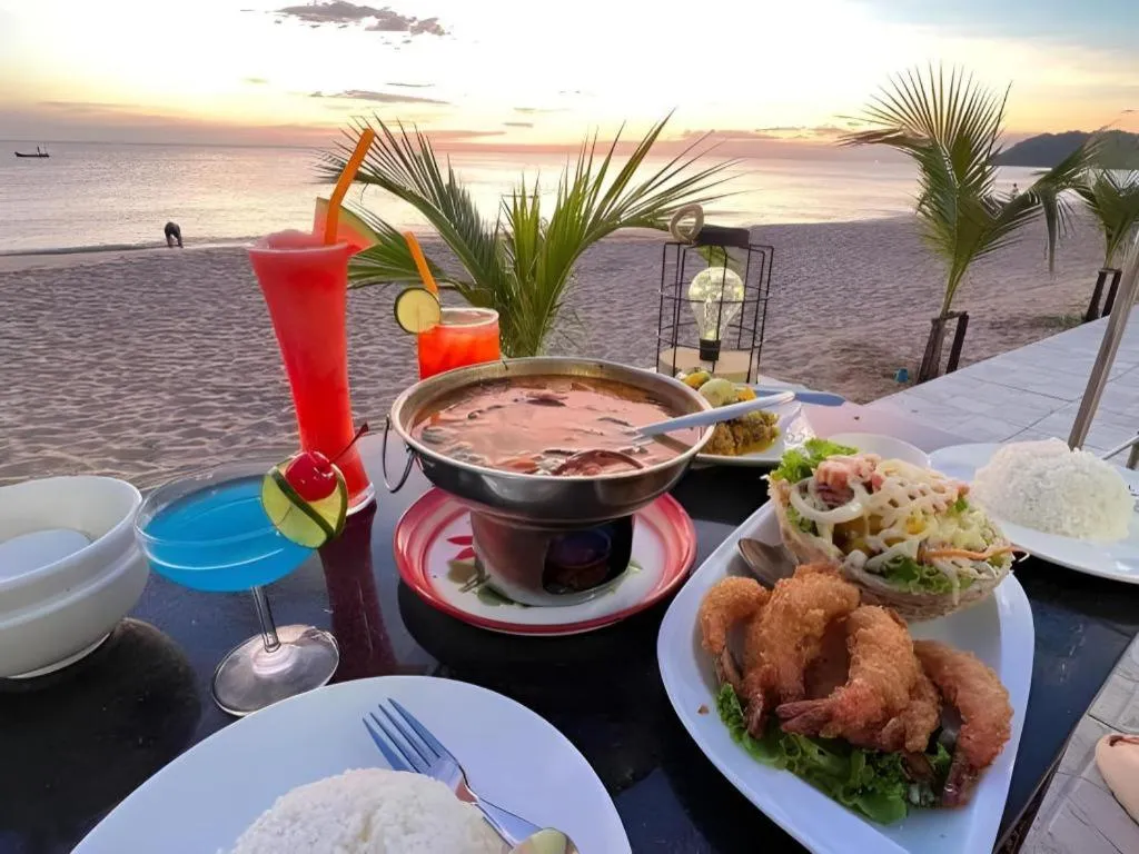 Rattana Pura Beach Resort