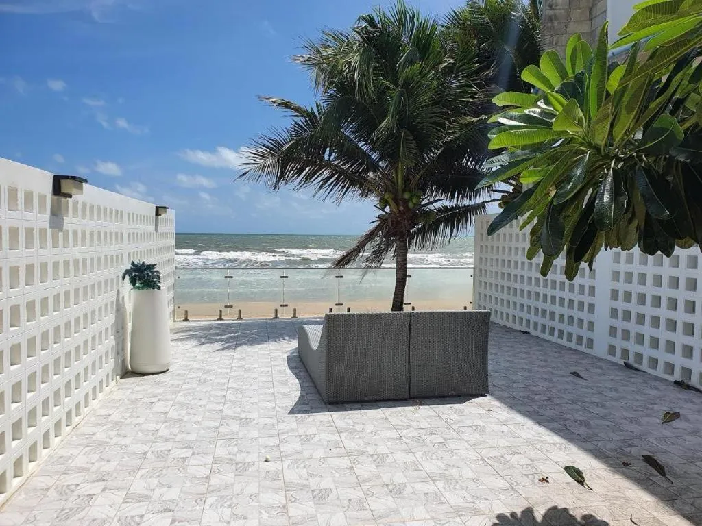 Rattana Pura Beach Resort