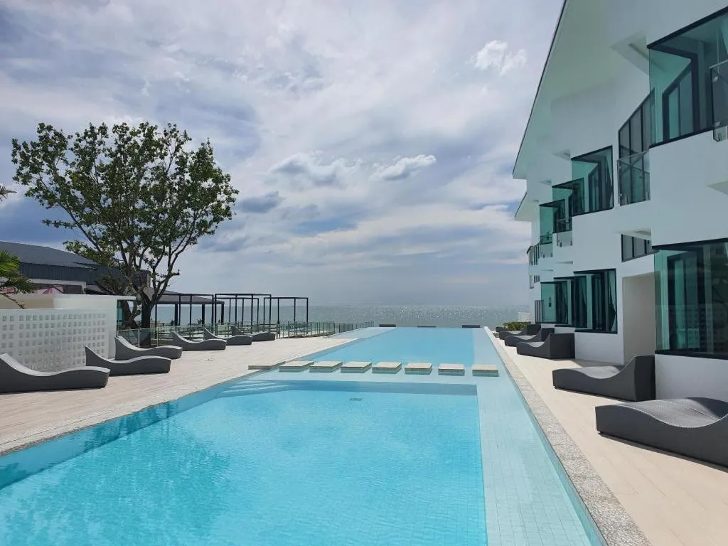 Rattana Pura Beach Resort