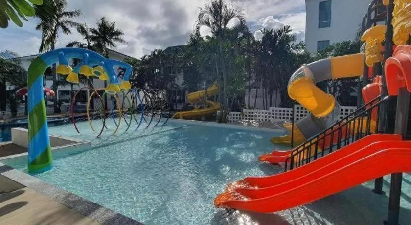 Rattana Pura Beach Resort