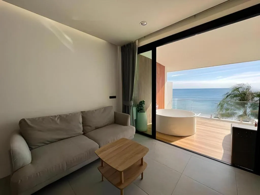 Rattana Pura Beach Resort