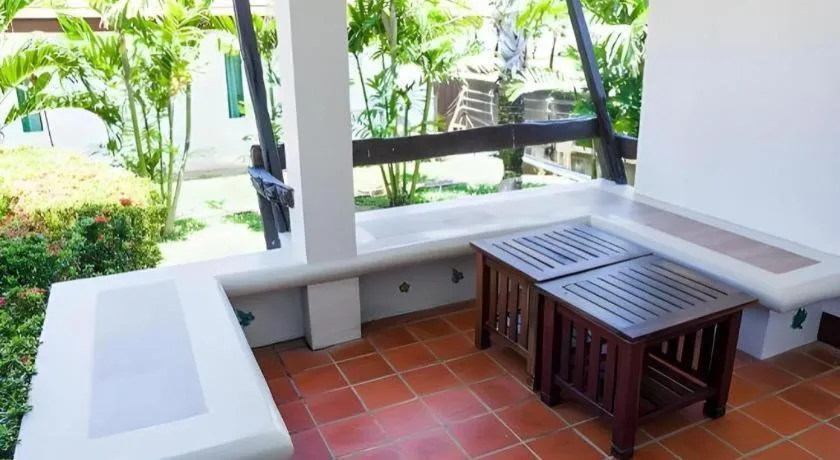 Rattana Pura Beach Resort