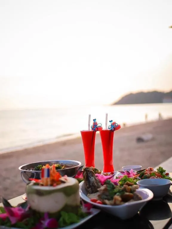 Rattana Pura Beach Resort