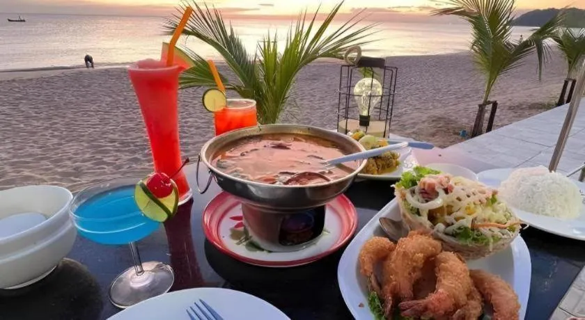 Rattana Pura Beach Resort