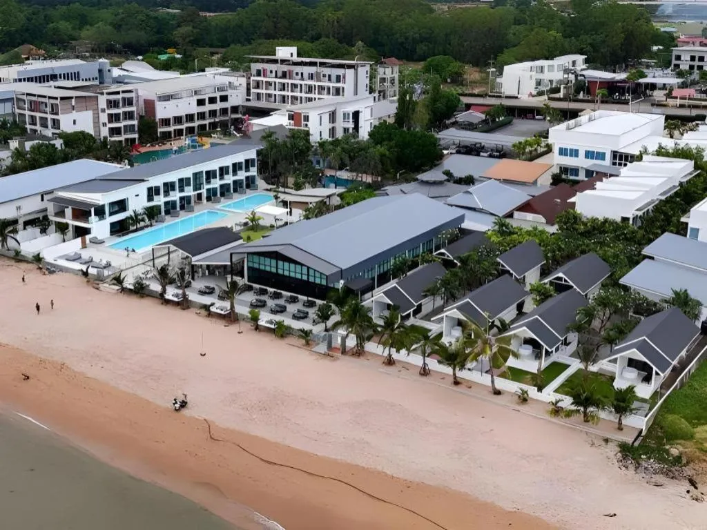 Rattana Pura Beach Resort