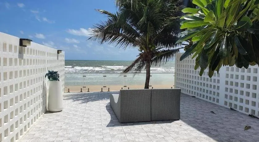 Rattana Pura Beach Resort