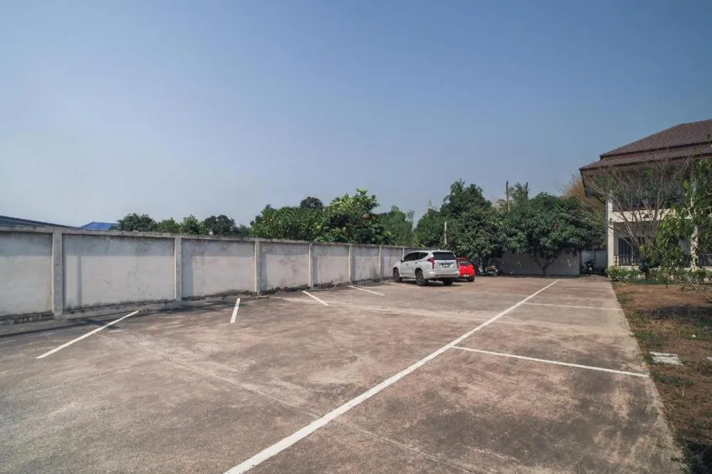 Super OYO 662 Malee Bunga Hotel