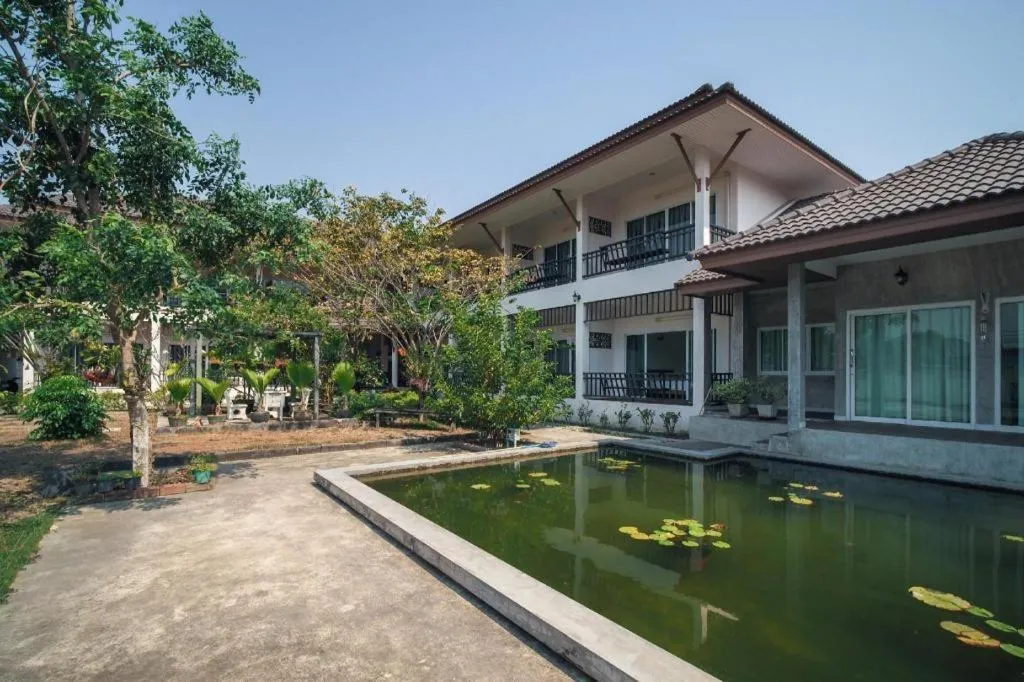 Super OYO 662 Malee Bunga Hotel