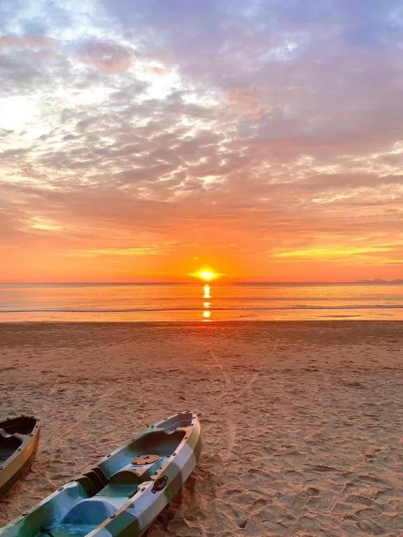 Hat yao Seaview Beach Room