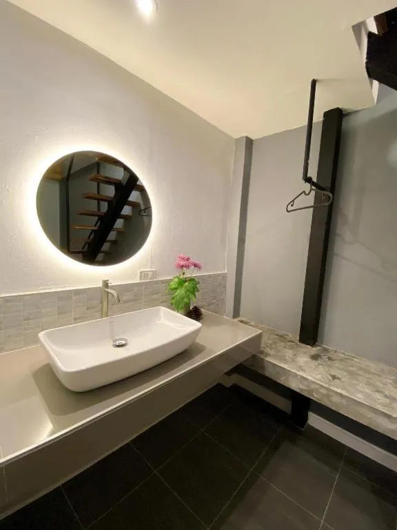 Need a Nap Hostel Phrae