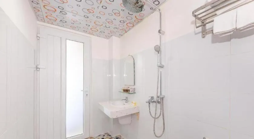 OYO 1028 Flower House Apartment